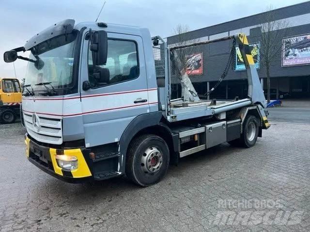 Mercedes-Benz 1327 شاحنات لوادر