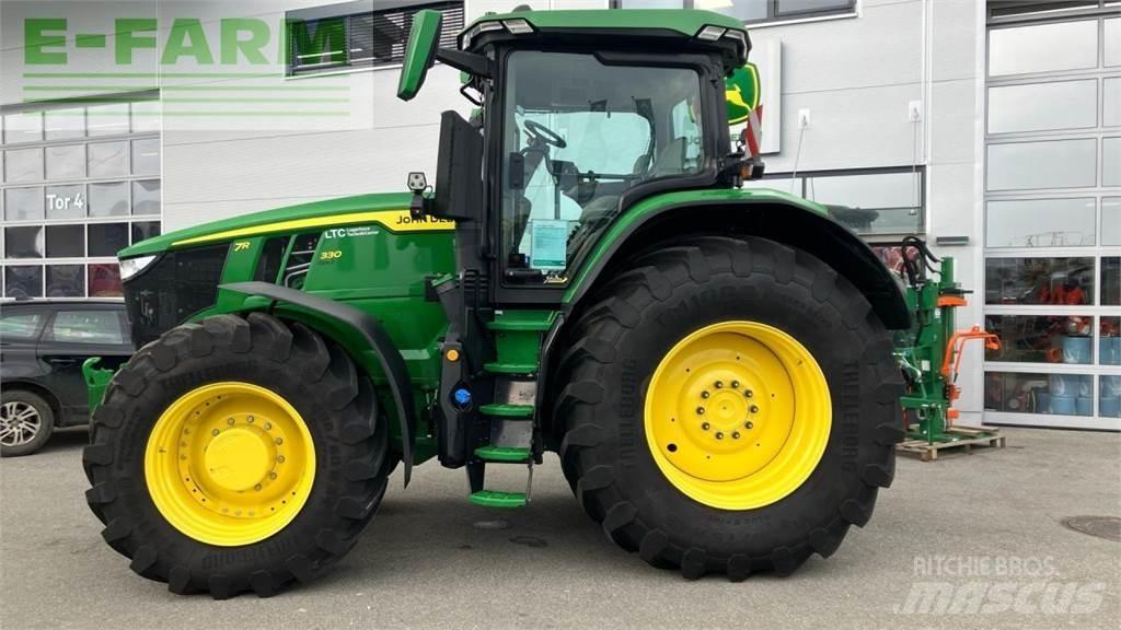 John Deere 7R 330 الجرارات