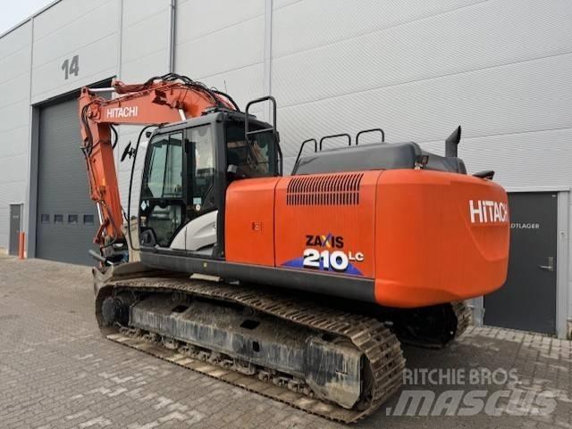 Hitachi 210LC حفارات زحافة