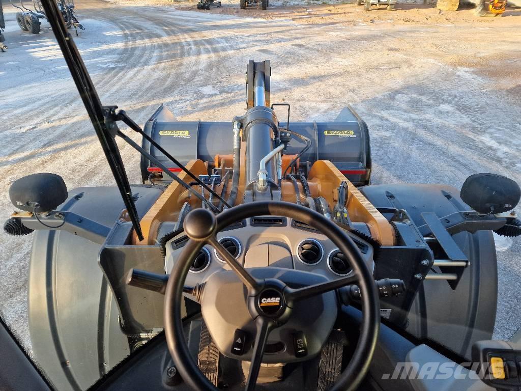 CASE 821 G2 لوادر بعجل