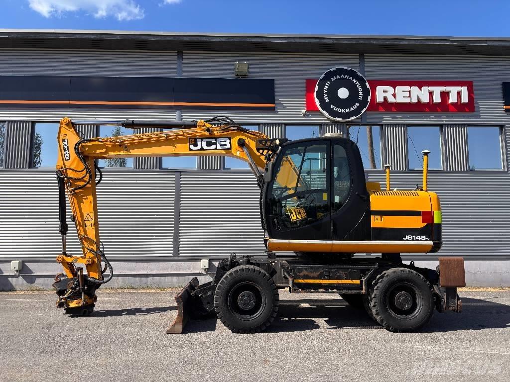 JCB JS 145 W حفارات بعجل