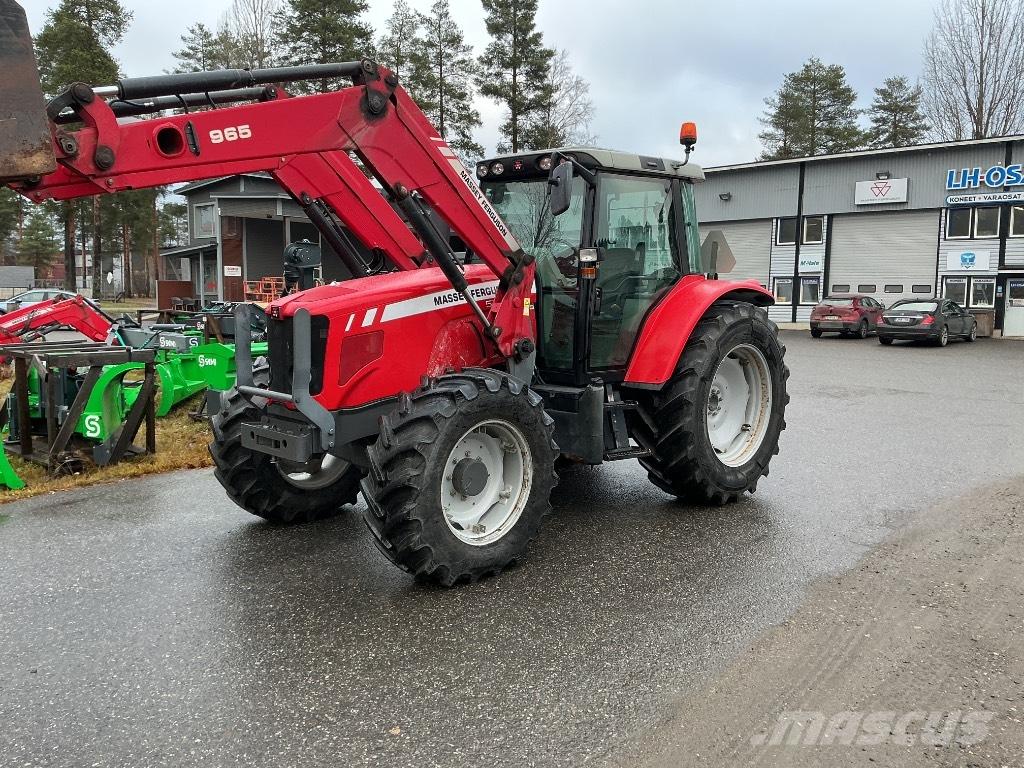 Massey Ferguson 5465 الجرارات