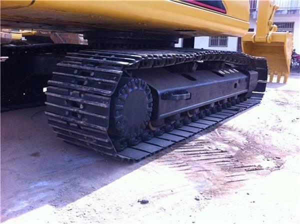 CAT 320 C L حفارات زحافة