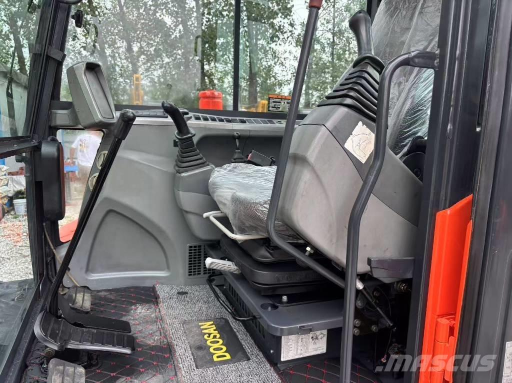 Doosan DX 60-9 C حفارات صغيرة أقل من 7 طن (حفارات صغيرة)