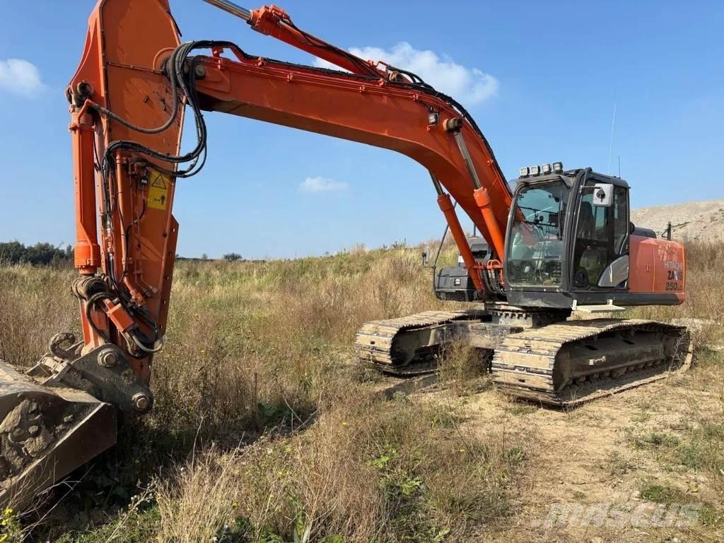 Hitachi ZX250LC-5B حفارات زحافة