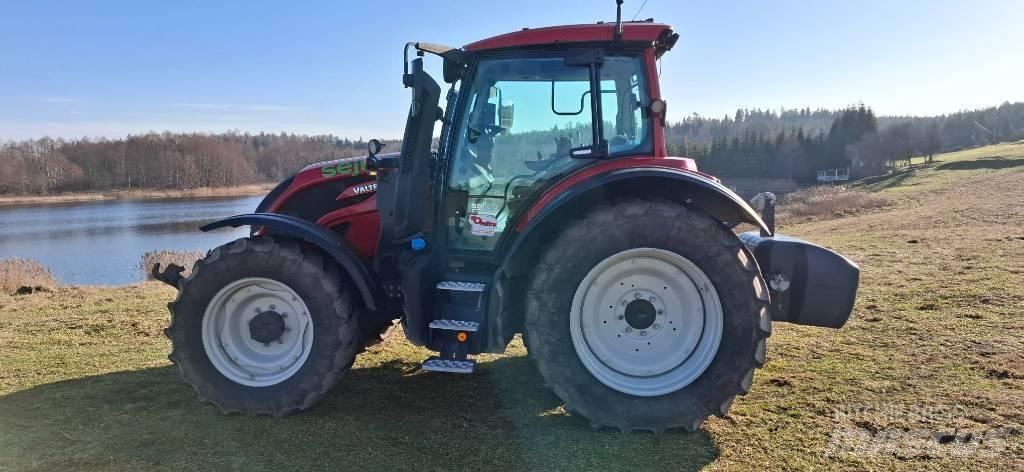 Valtra N 155 Active الجرارات