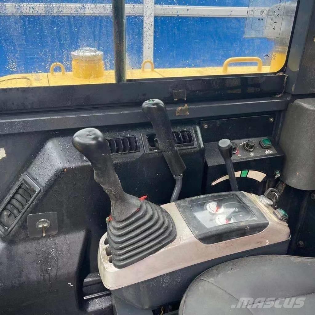 Komatsu PC56-7 حفارات صغيرة أقل من 7 طن (حفارات صغيرة)
