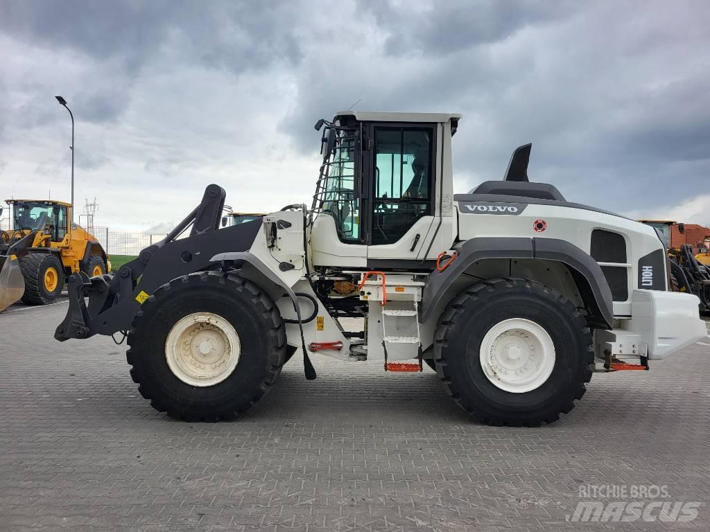 Volvo L 110 H لوادر بعجل