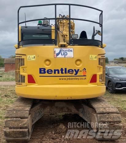 Komatsu PC 138 USLC حفارات زحافة