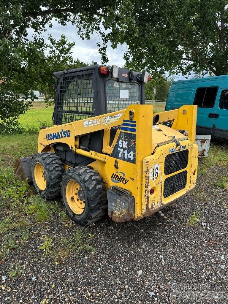 Komatsu SK 714 لوادر انزلاقية التوجيه