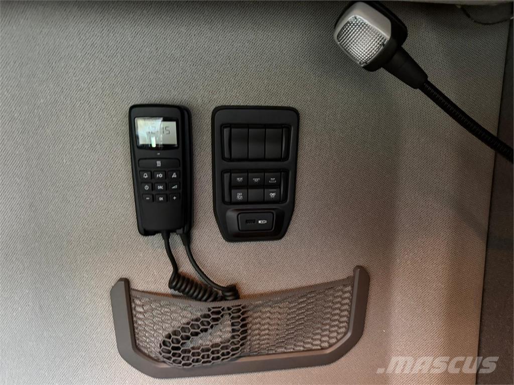 Scania R580 6x2 وحدات الجر