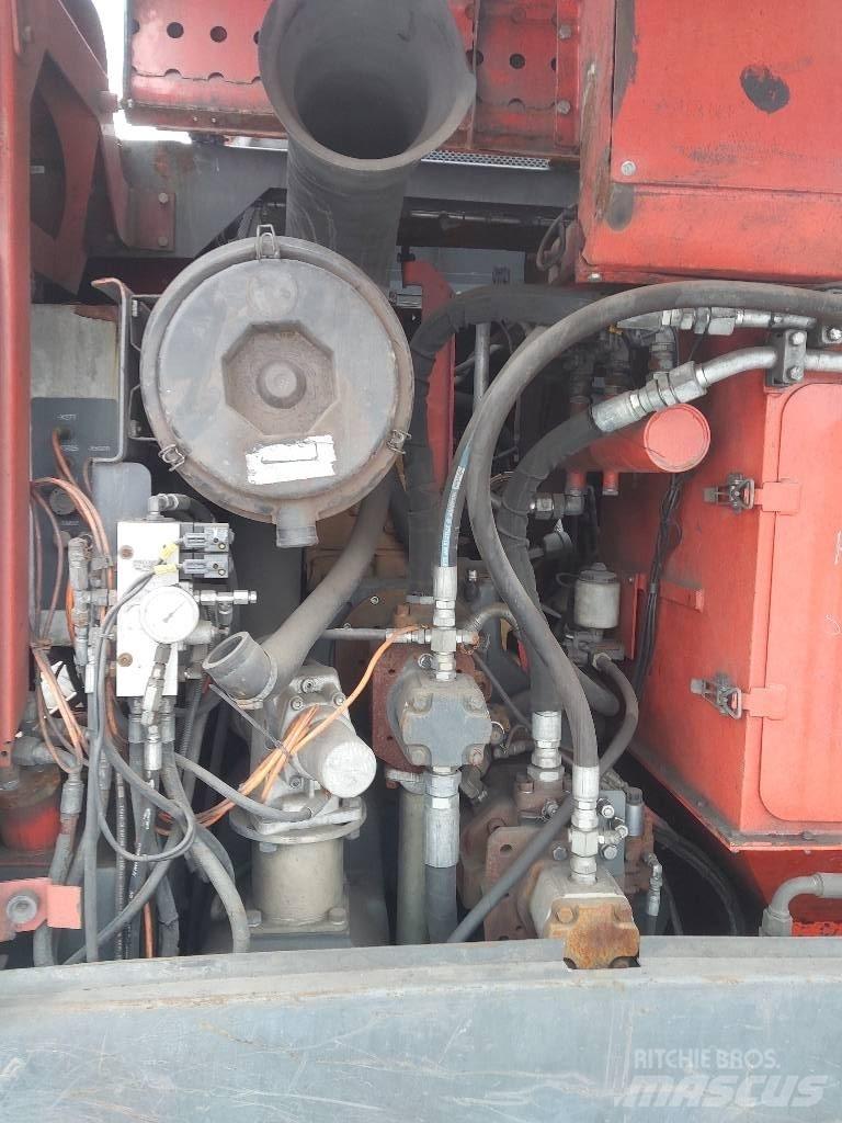 Sandvik DP 1500 i معدات الثقب السطحي