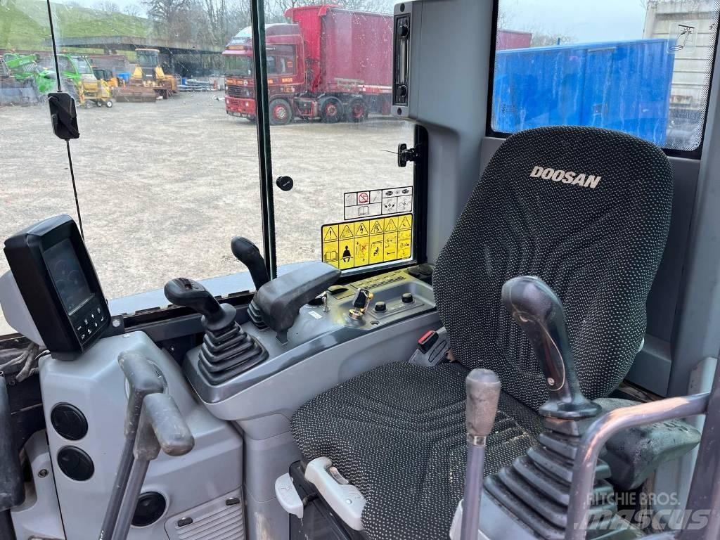 Doosan DX 27 Z حفارات صغيرة أقل من 7 طن (حفارات صغيرة)