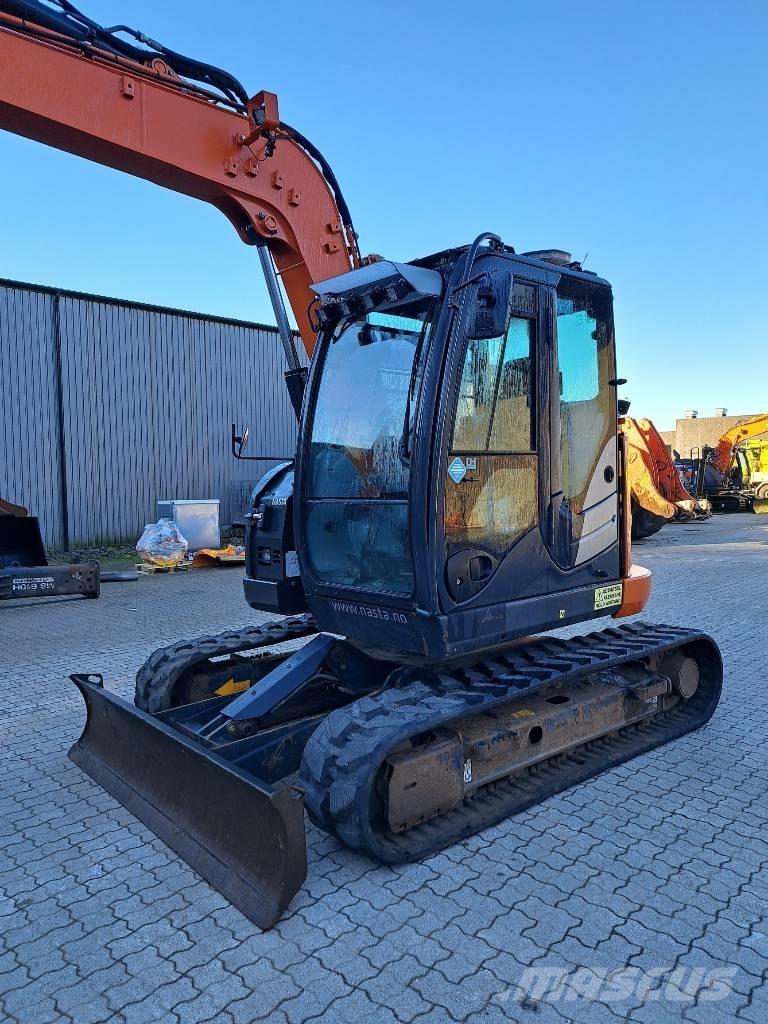 Hitachi ZX 85 US-6 حفارات وسط 7 طن - 12 طن
