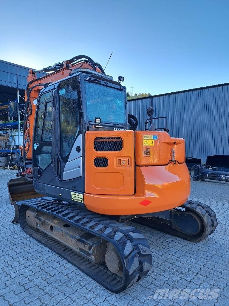 Hitachi ZX 85 US-6 حفارات وسط 7 طن - 12 طن