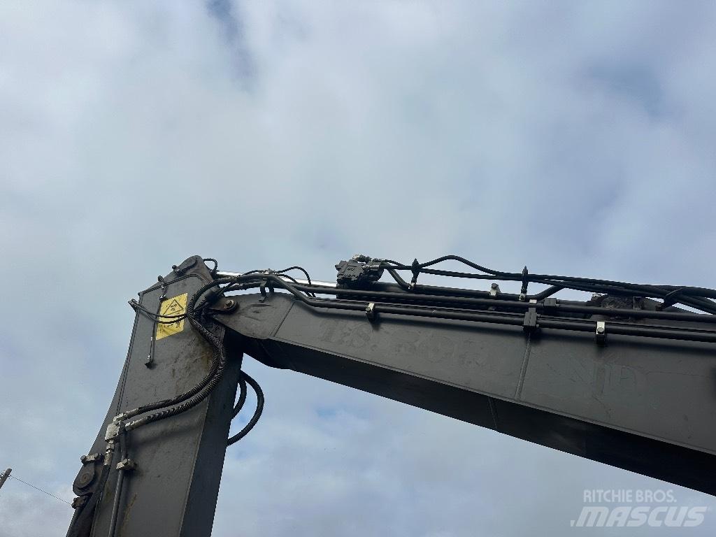 Volvo ECR 145 E حفارات زحافة