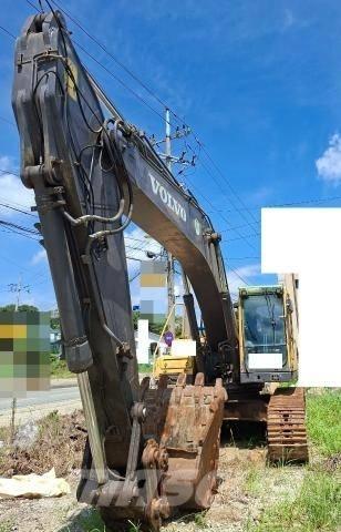 Volvo EC 290 B LC حفارات زحافة