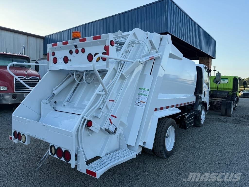 Isuzu NRR شاحنات المخلفات
