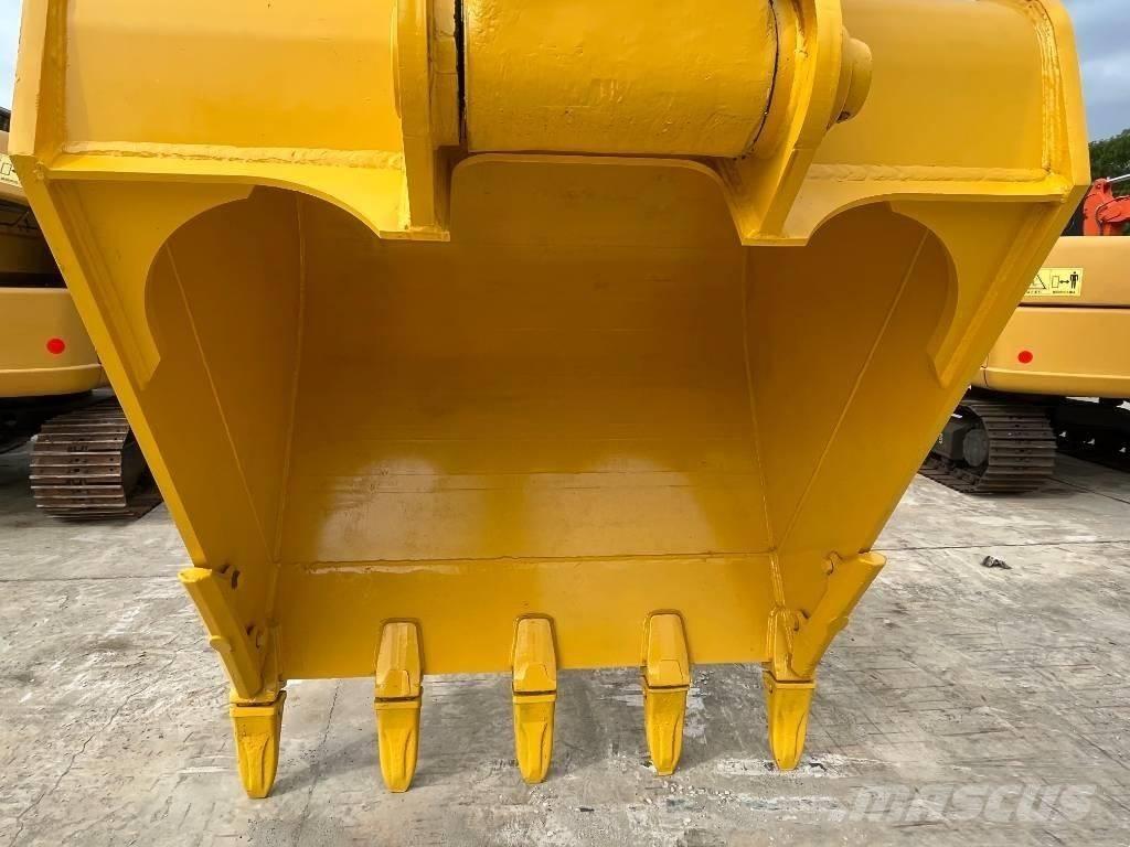 Komatsu pc400-8 حفارات زحافة