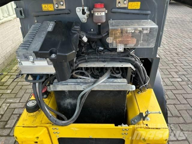 Wacker Neuson WL 20 لوادر صغيرة
