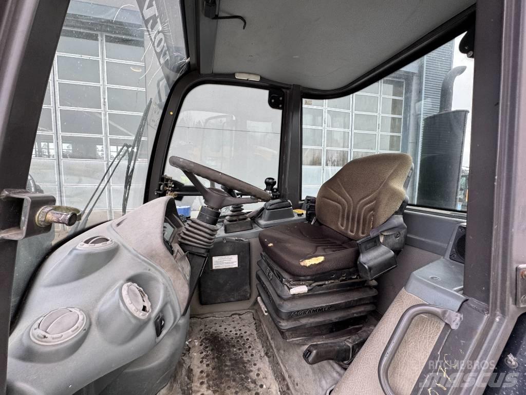 Volvo L 25 F لوادر بعجل
