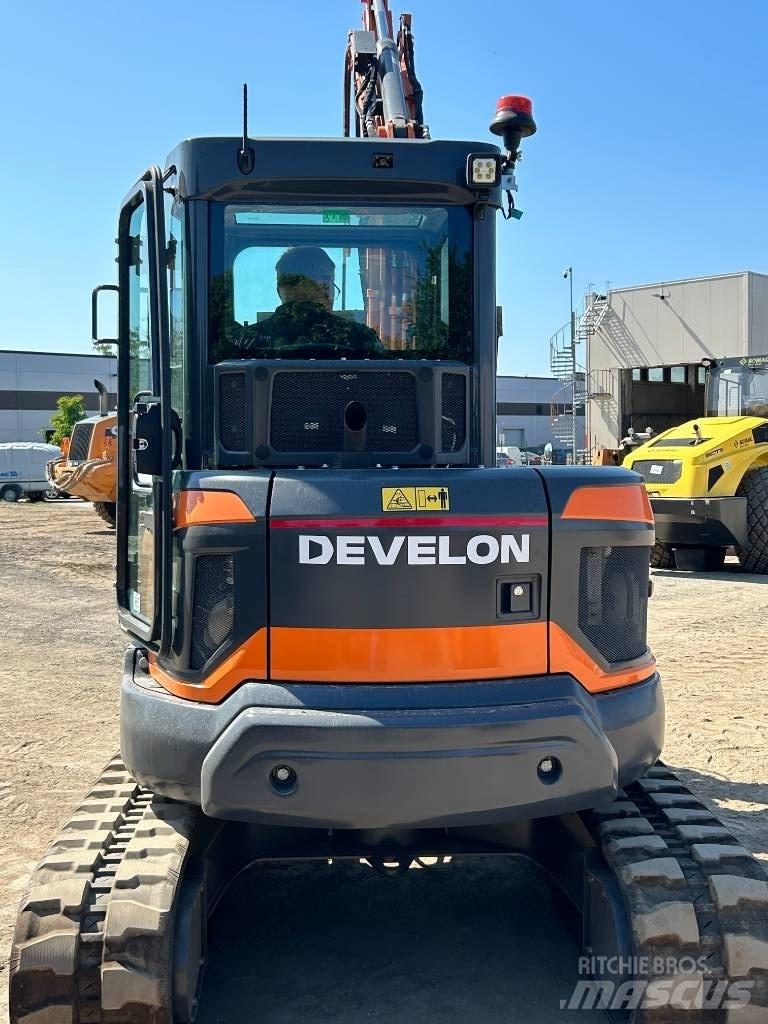 Develon DX55R حفارات صغيرة أقل من 7 طن (حفارات صغيرة)