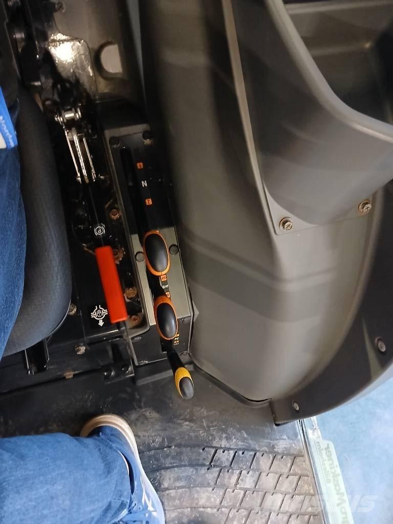 Yanmar YT347 H جرارات مدمجة