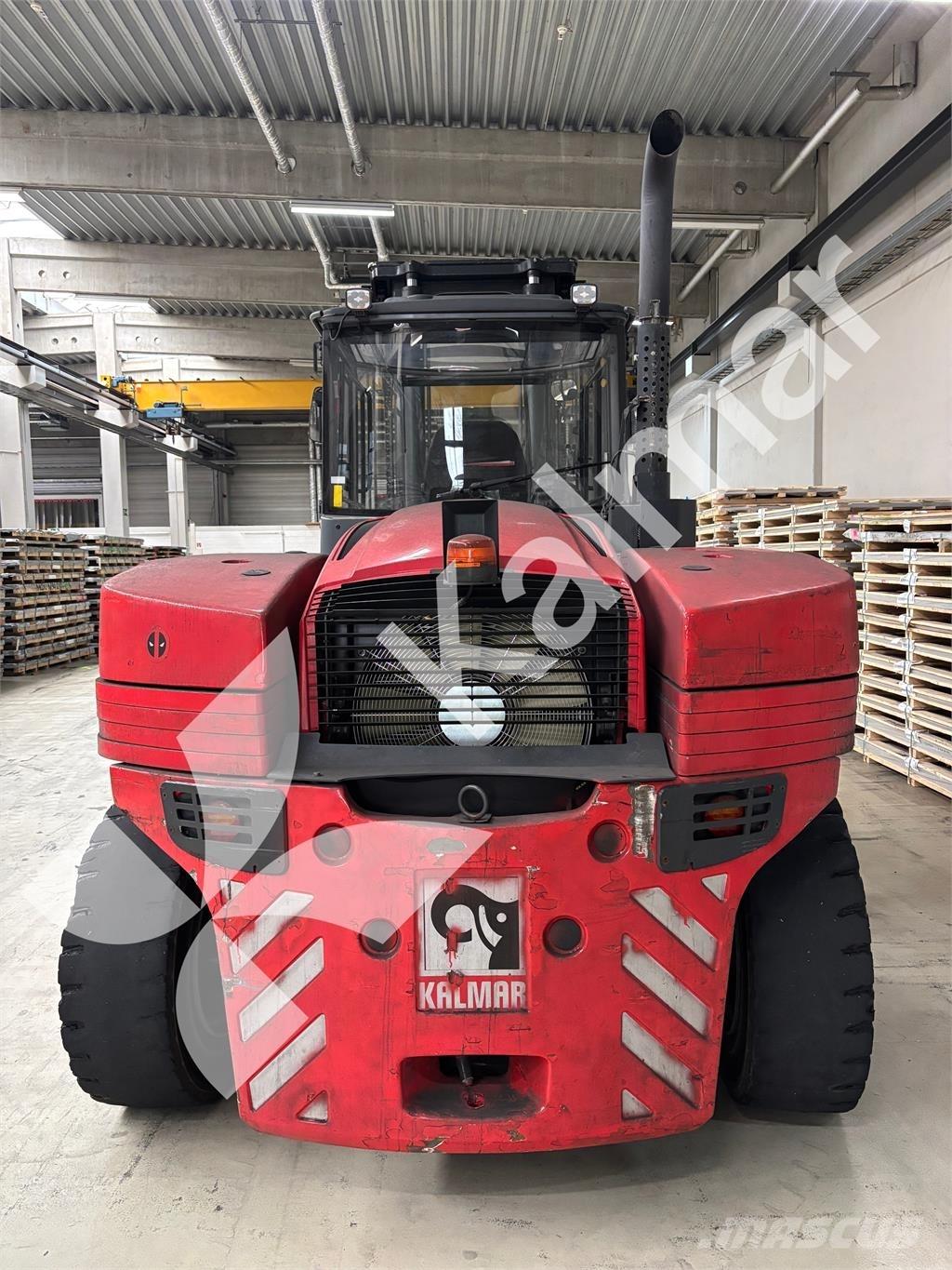 Kalmar DCG150-6 شاحنات الديزل