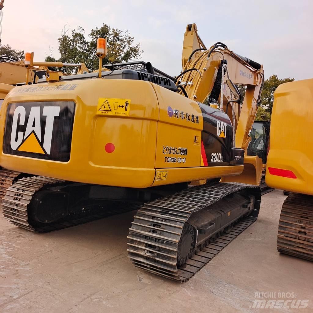 CAT 320DL حفارات زحافة