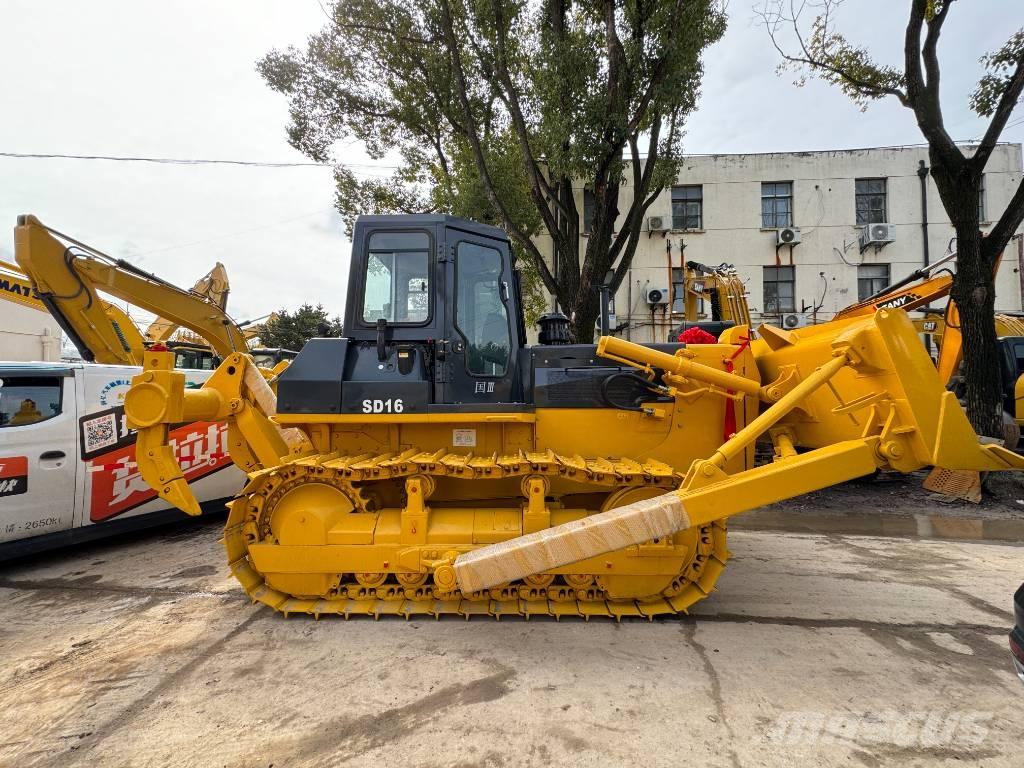 Shantui SD 16 بلدوزرات مجنزرة