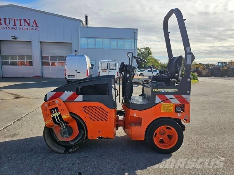 Bomag BW 100 AC-4 مداحل مزدوجة