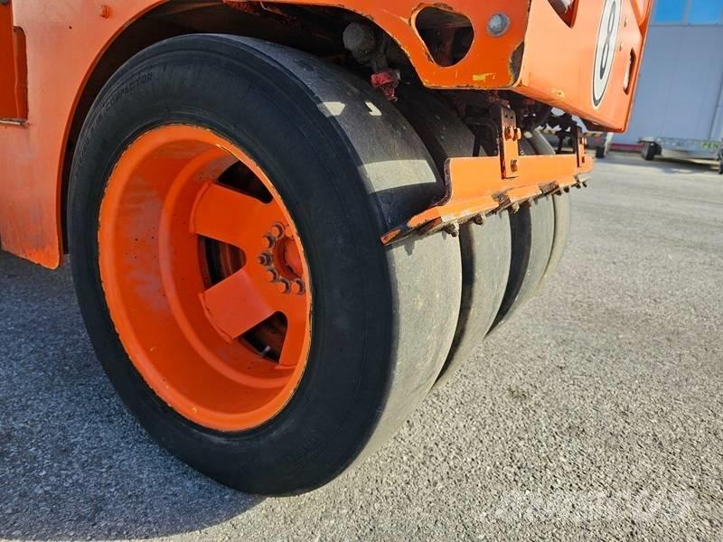 Bomag BW 100 AC-4 مداحل مزدوجة