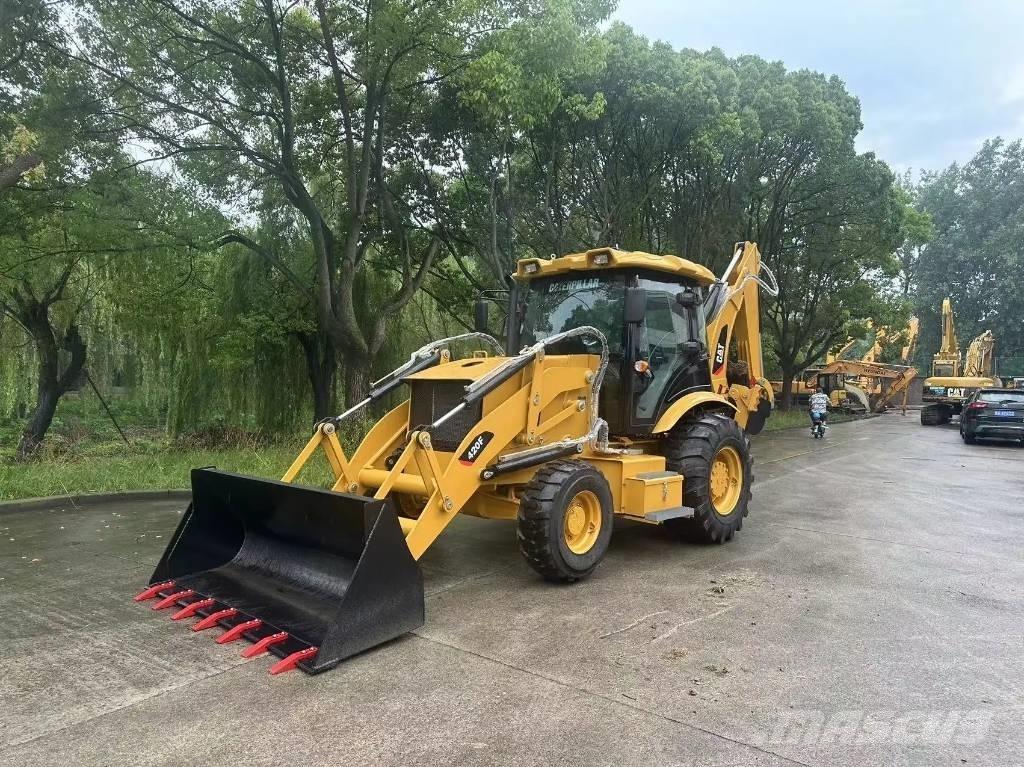 CAT 420F لوادر ذات جرافات عكسية