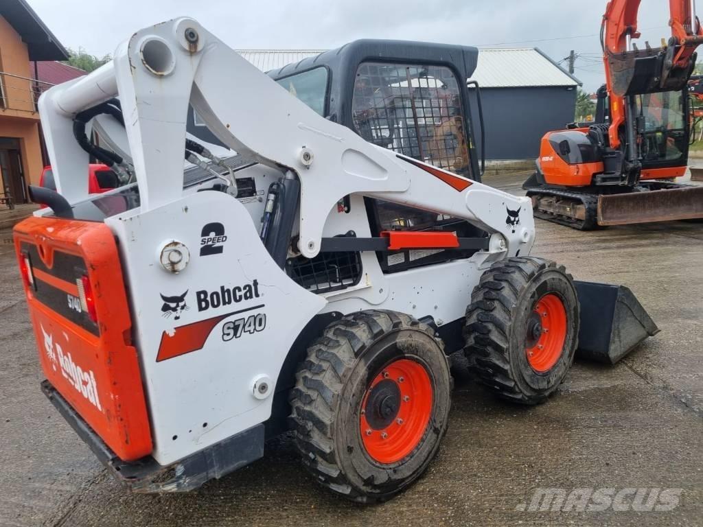Bobcat S740 لوادر انزلاقية التوجيه