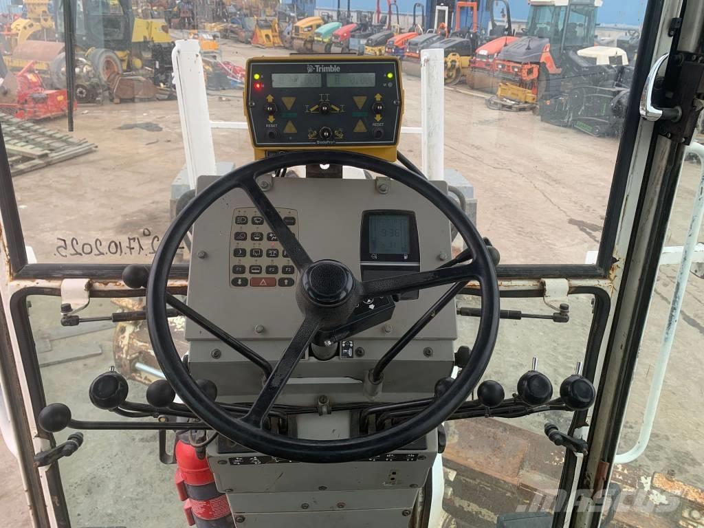 O&K F106.5A معدات تمهيد الطرق