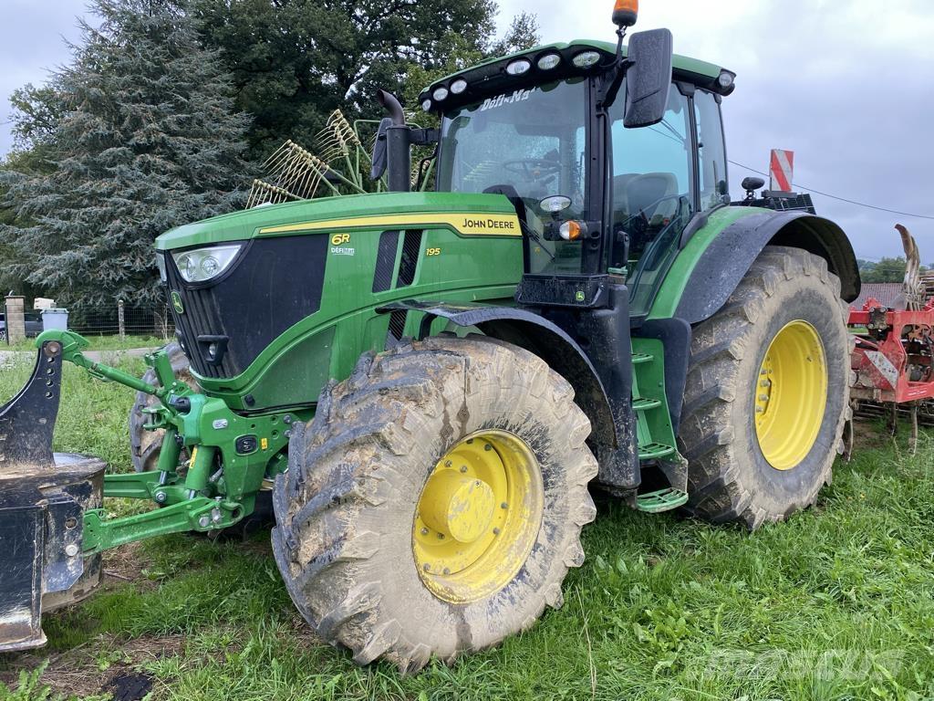 John Deere 6R 195 الجرارات