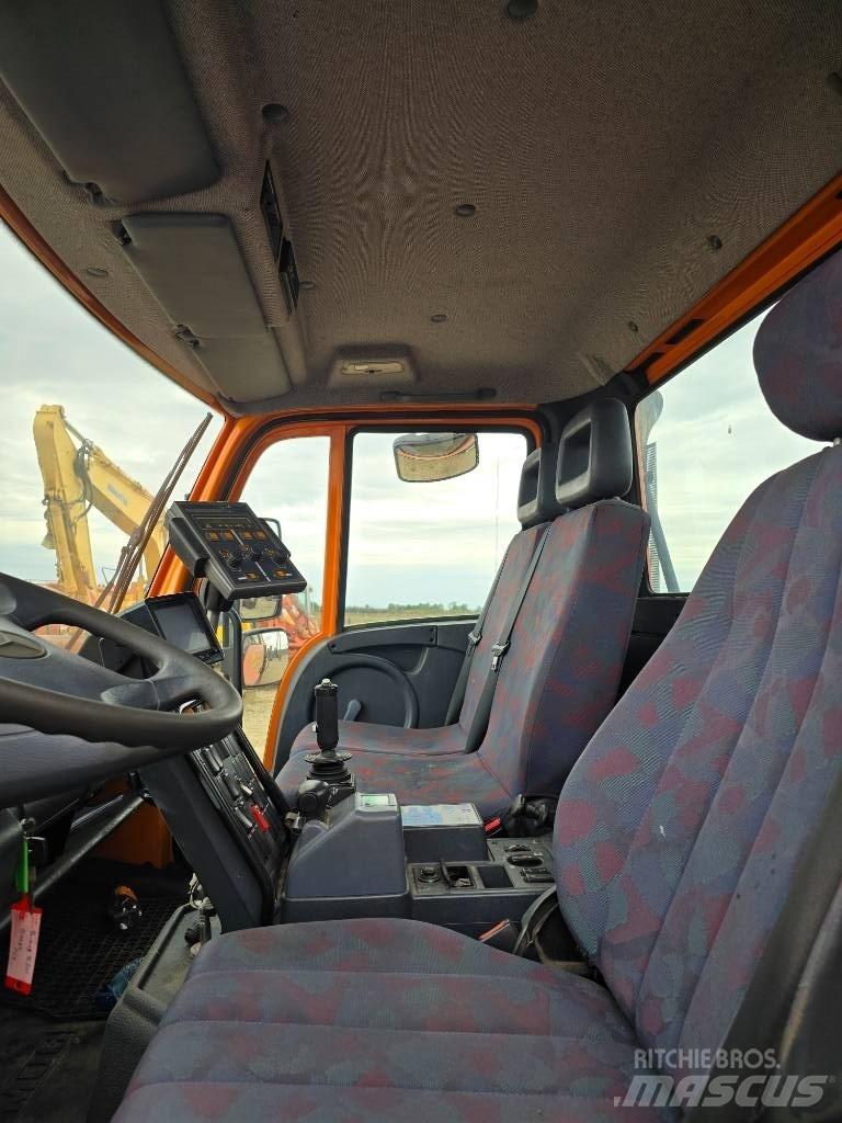 Unimog U300 ماكينات منفعة عامة