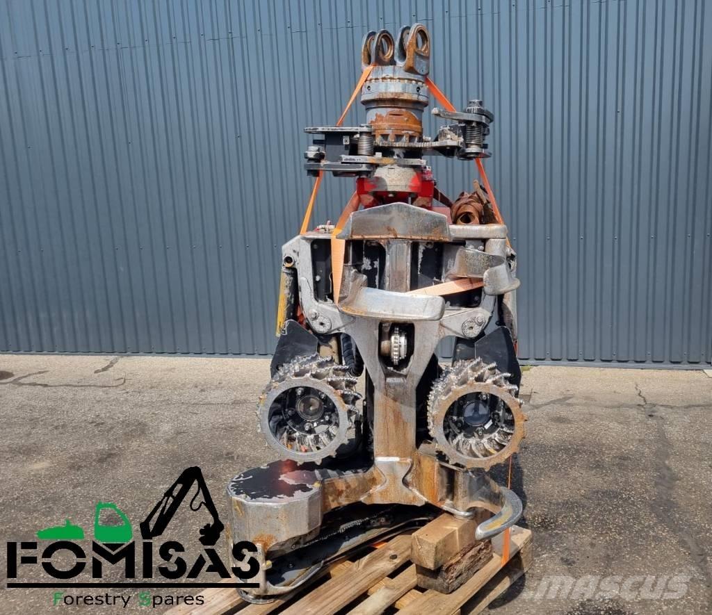 Komatsu S 82 رؤوس حصادات