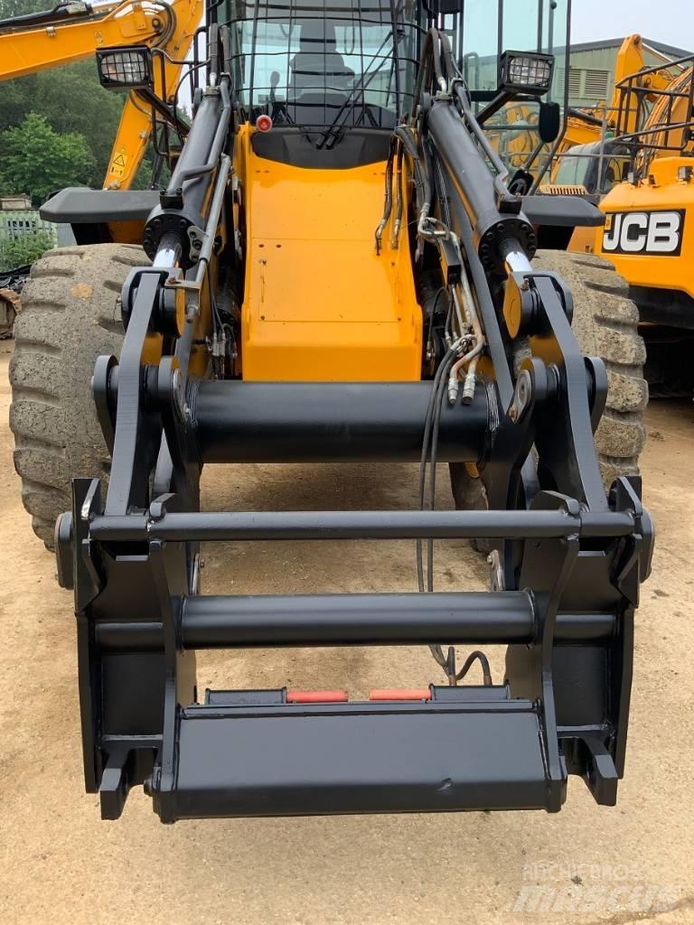 JCB 457 HT لوادر بعجل