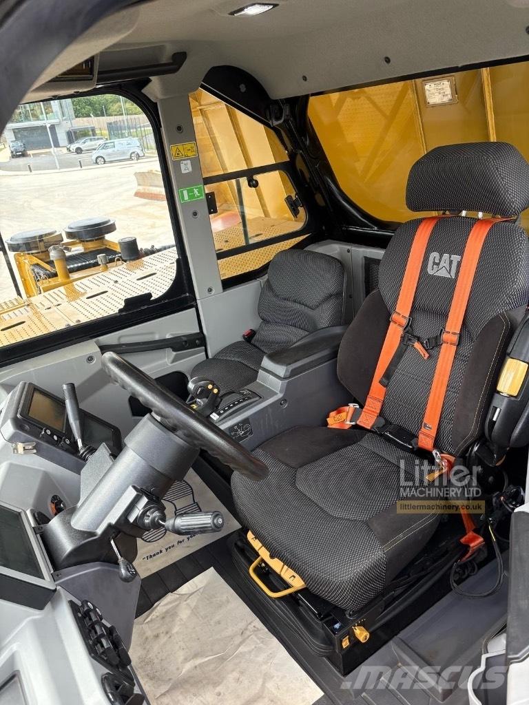 CAT 775 G شاحنات المخلفات الصلبة