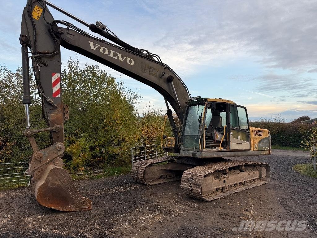 Volvo Ec210cl حفارات زحافة
