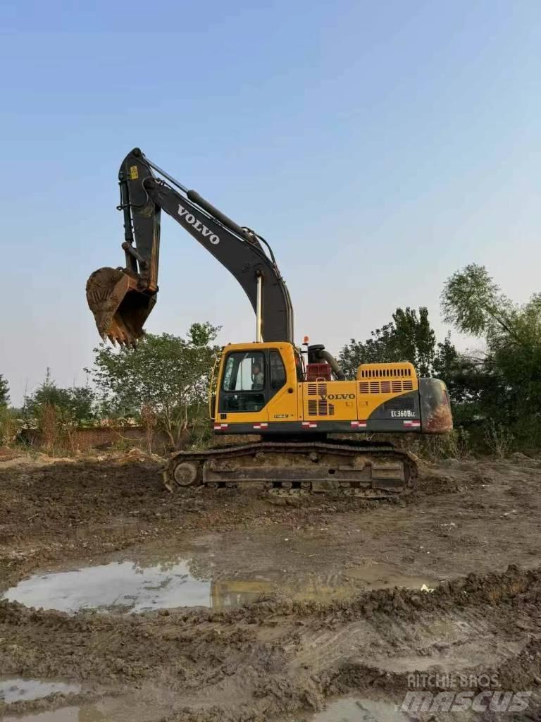 Volvo ec360D حفارات زحافة