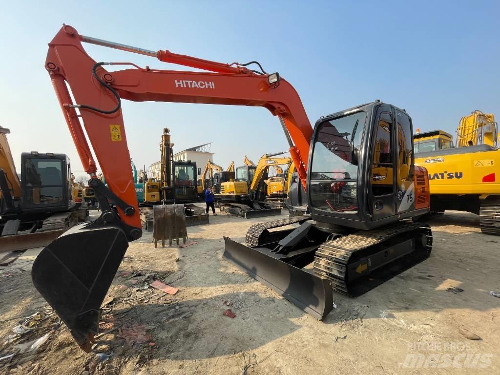 Hitachi ZX 75 حفارات زحافة