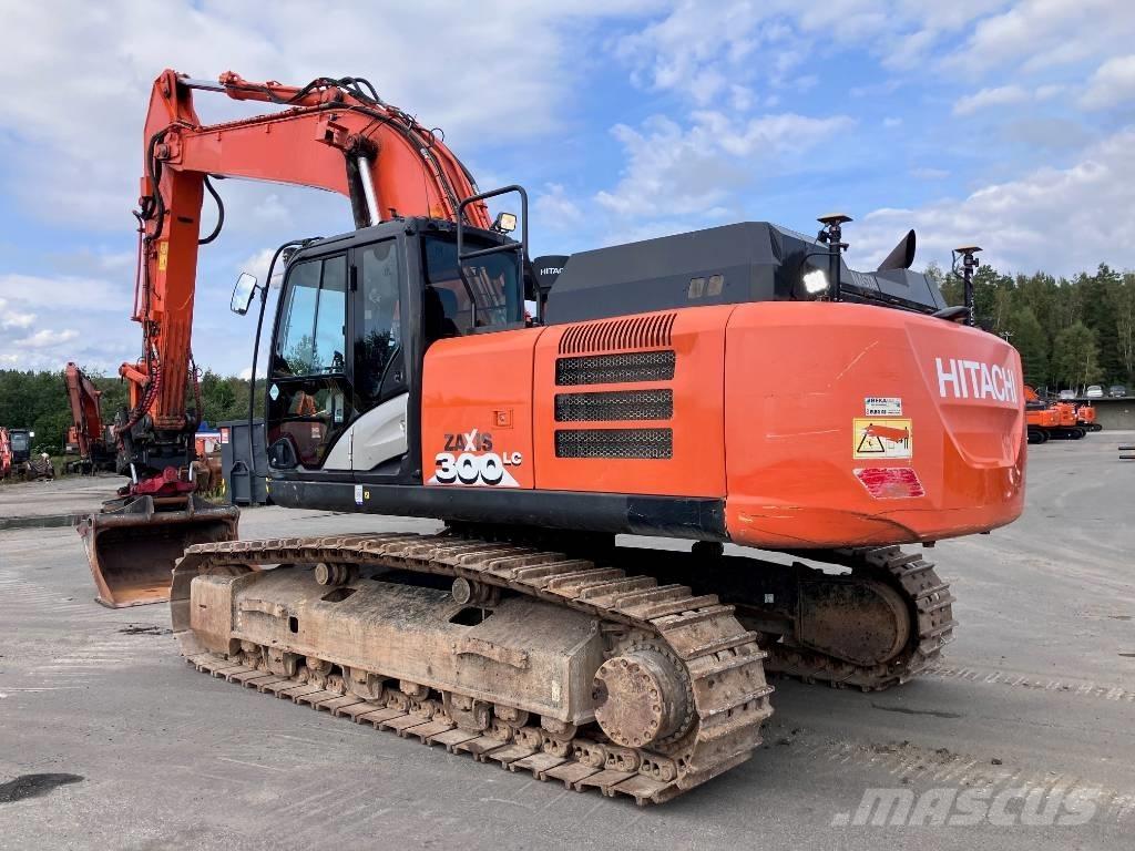 Hitachi ZX 300 LC-6 حفارات زحافة