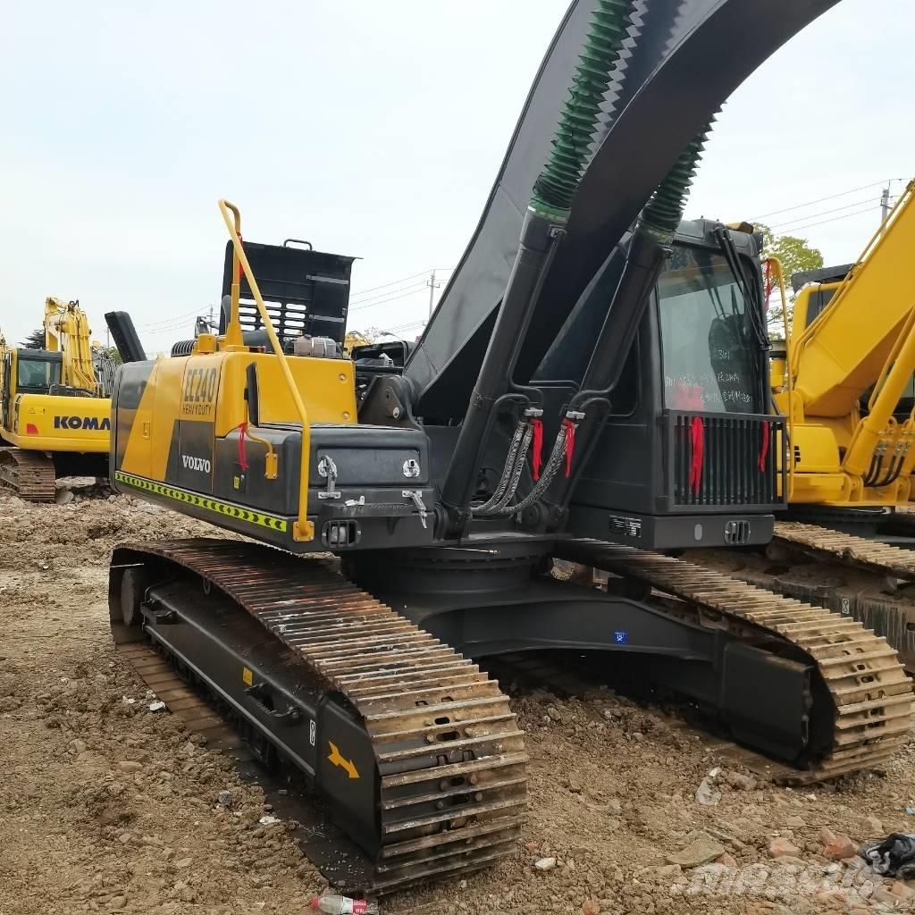 Volvo EC 240 حفارات زحافة