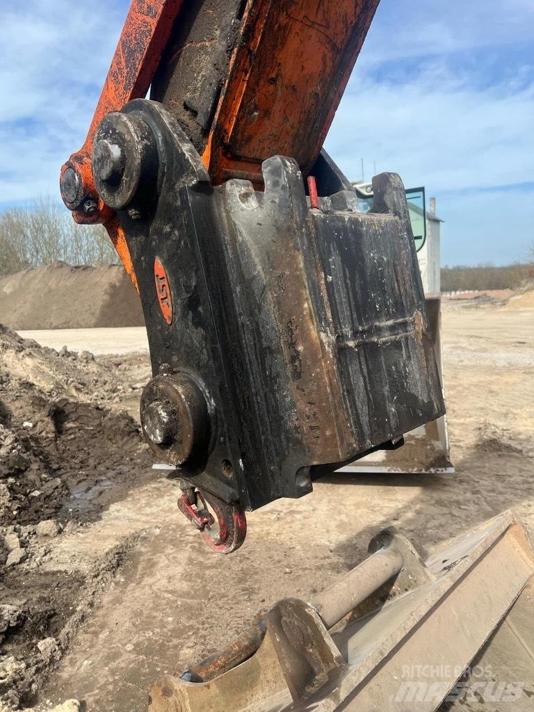 Doosan DX 180 LC-3 حفارات زحافة