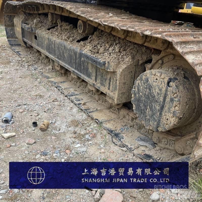 CAT 315 D حفارات وسط 7 طن - 12 طن