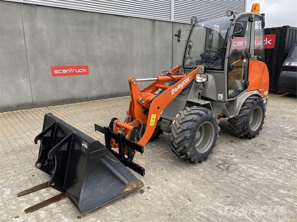 Weycor AR320 Cab لوادر متعددة الأغراض