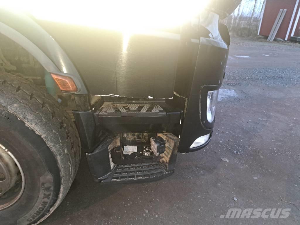 Sisu CM 13 M شاحنات نقل آلة الغابات