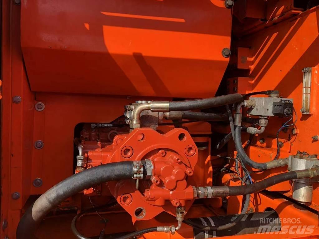 Doosan 220-7 حفارات زحافة